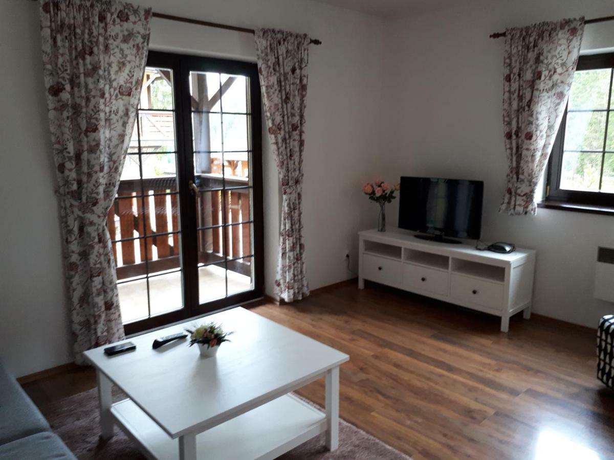 Hrabovo Renata 1 Apartment Ruzomberok Bagian luar foto